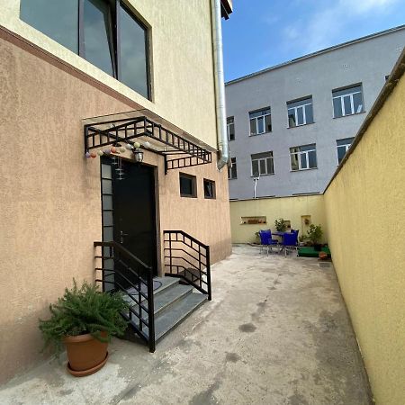 Lovely And Cozy Apartment! คูทายสิ ภายนอก รูปภาพ
