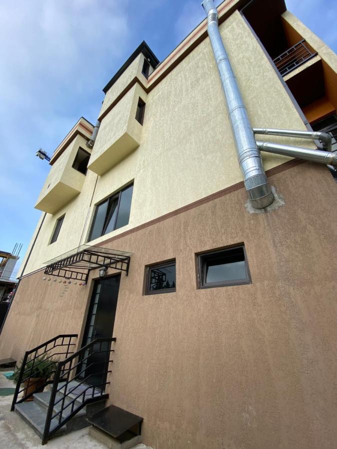 Lovely And Cozy Apartment! คูทายสิ ภายนอก รูปภาพ