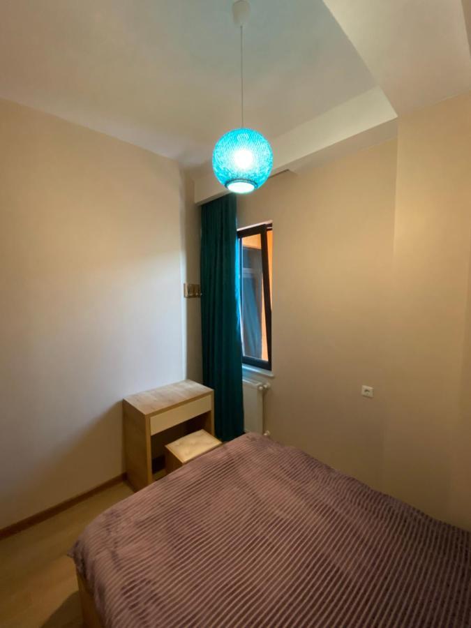 Lovely And Cozy Apartment! คูทายสิ ภายนอก รูปภาพ
